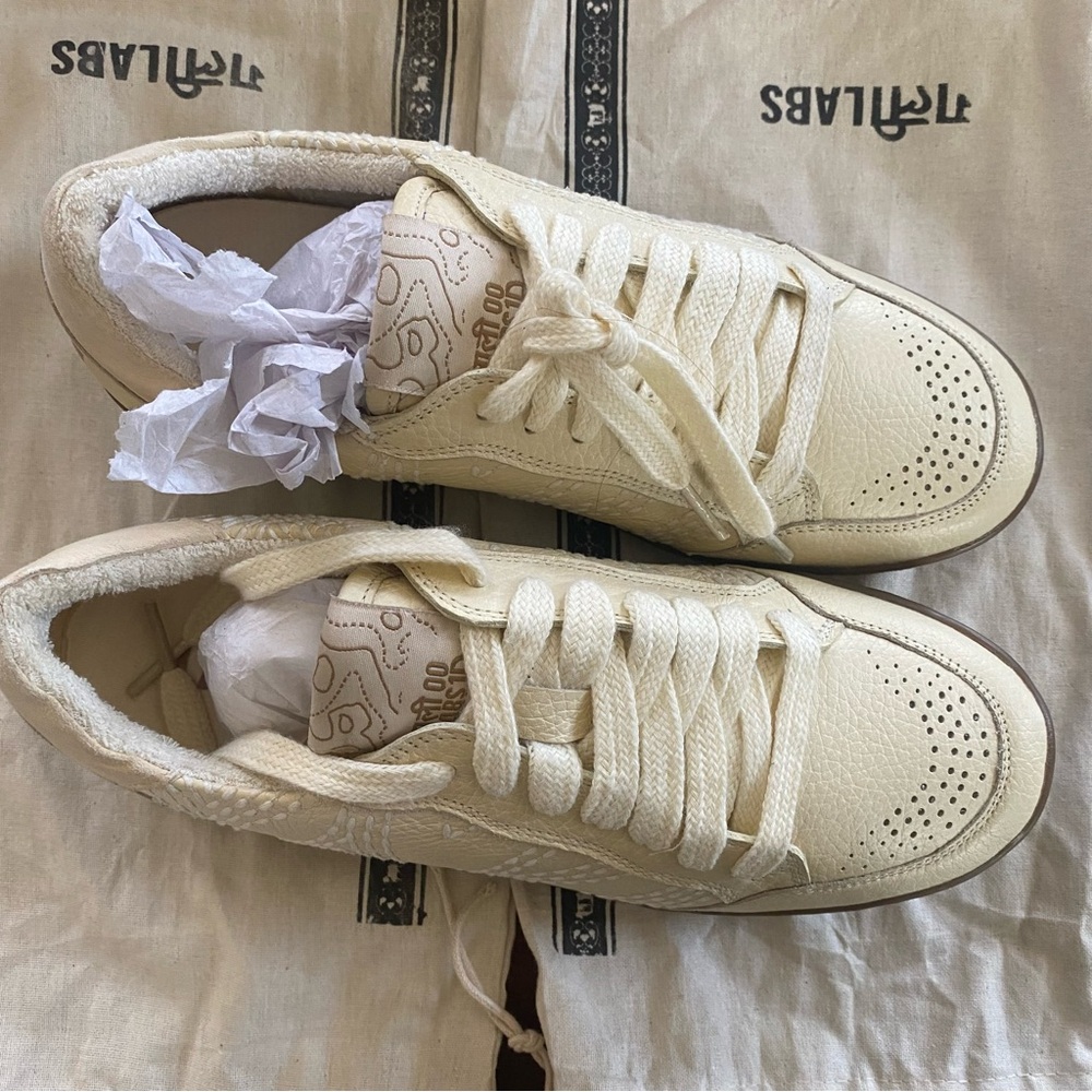 Gully Labs Cream Women's Sneakers